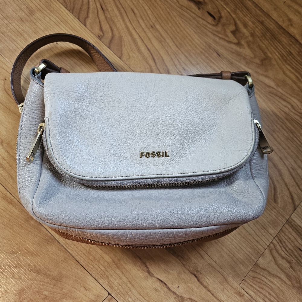 Fossil Crossbody Leather Bag
